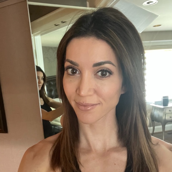 Meet your Posher, Catrina - Picture 1 of 3